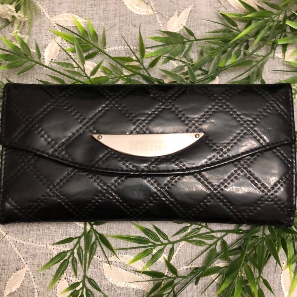 Kenneth Cole Reaction Black Wallet